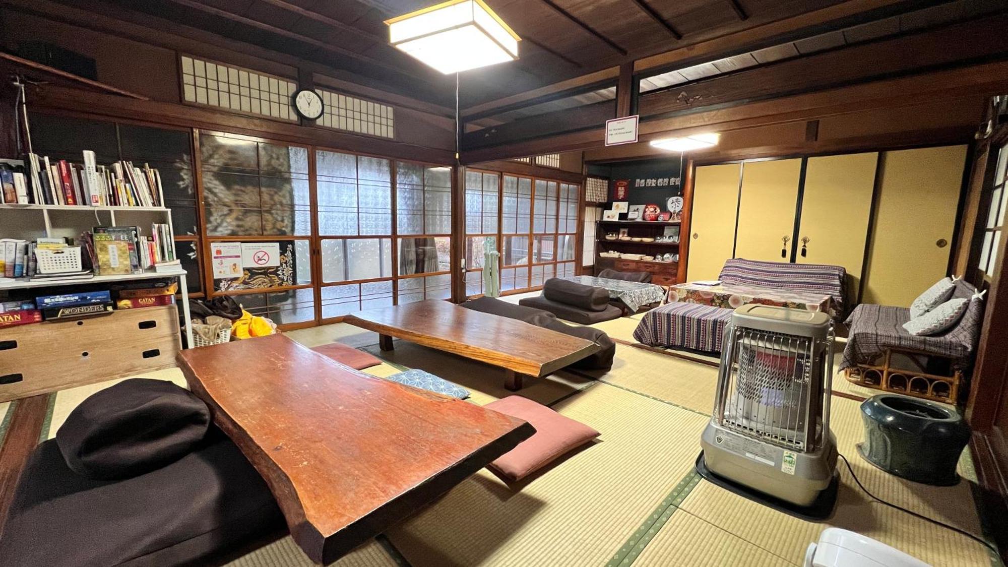 Hostel Murasaki Ryokan Takayama  Exterior foto