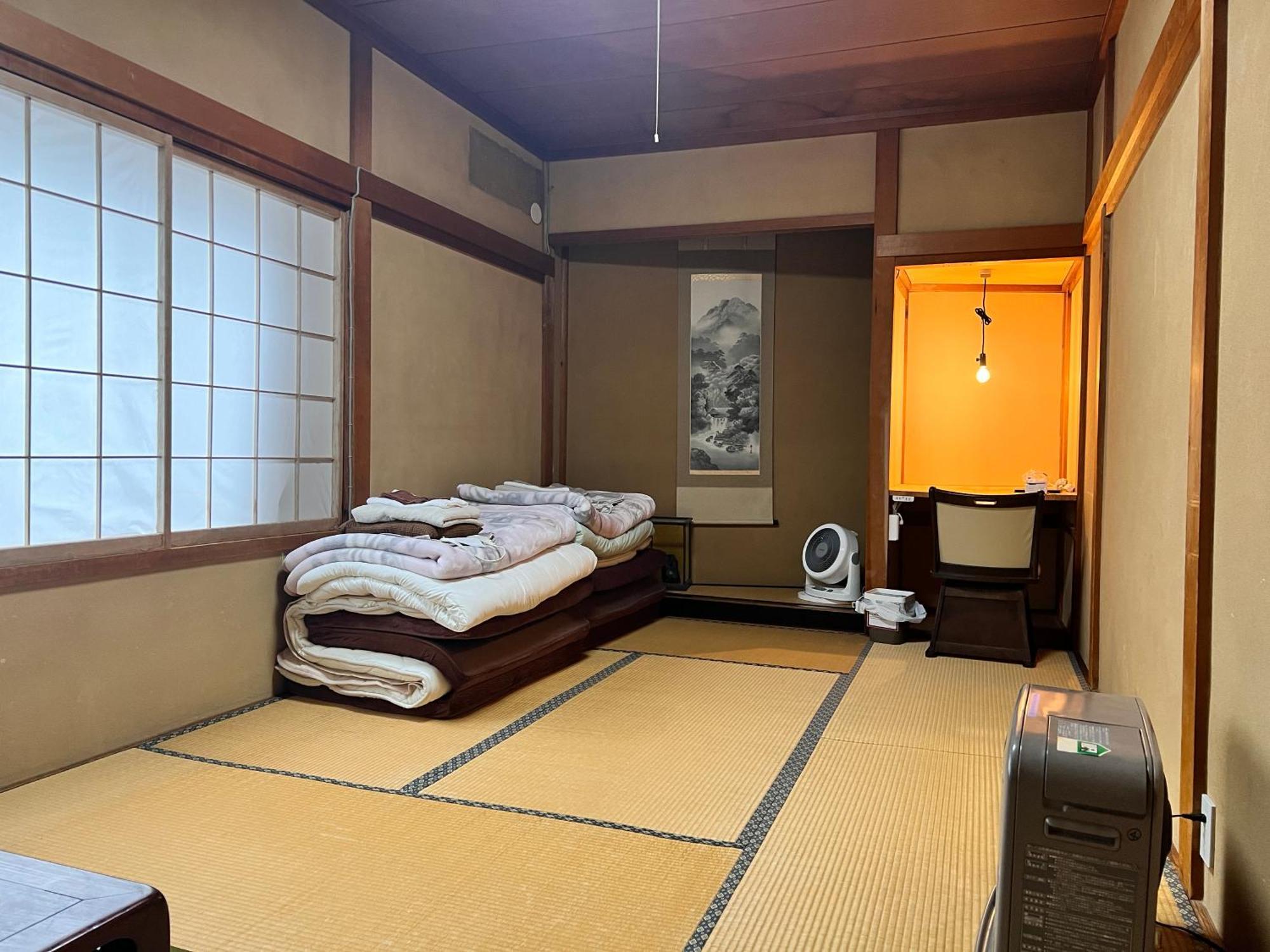Hostel Murasaki Ryokan Takayama  Exterior foto